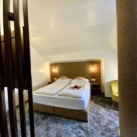 Hotell Alaska 3*