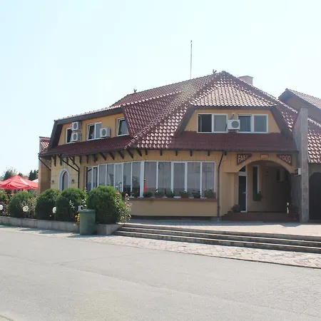 Hotel Alaska 3*